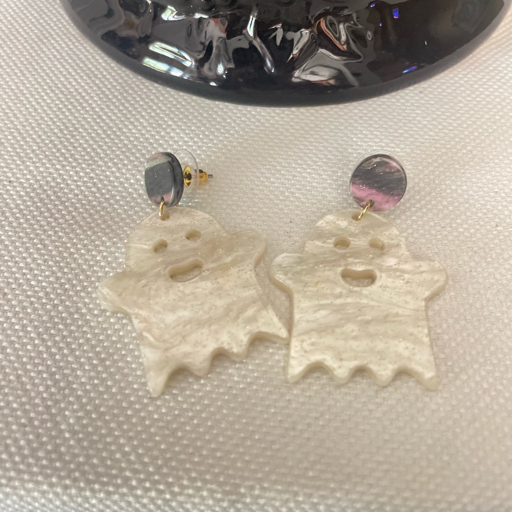 👻 Friendly Ghost Earrings👻